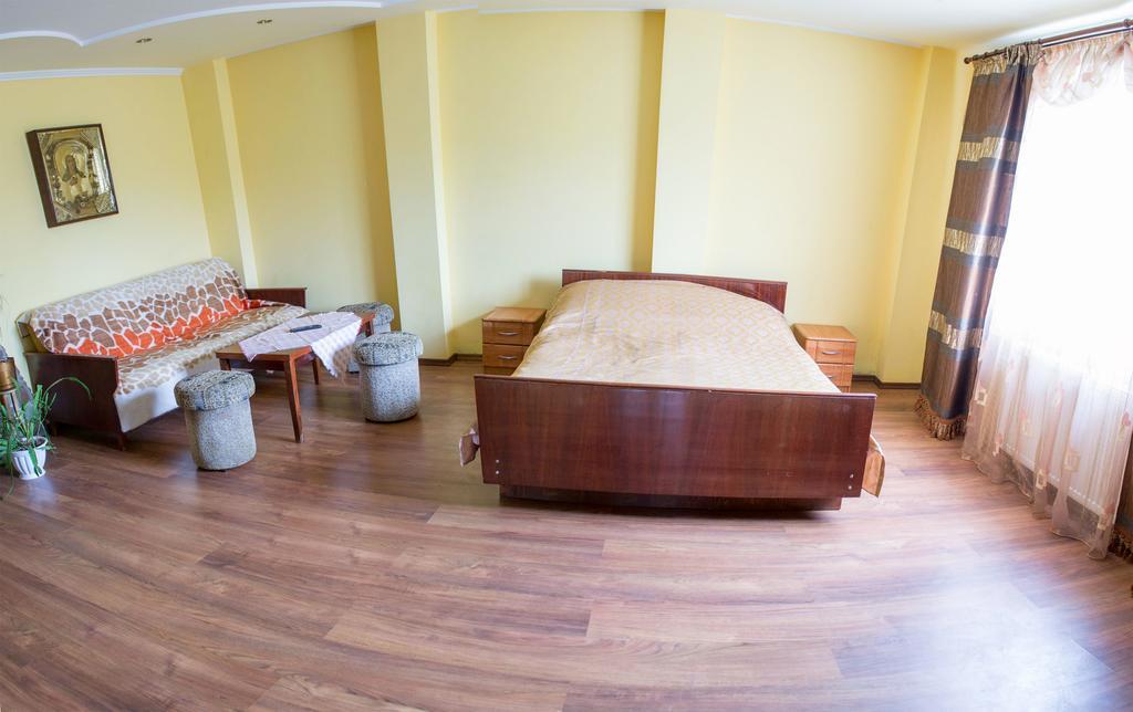 Guest House Cherepaha Kamenec Podolský Exteriér fotografie